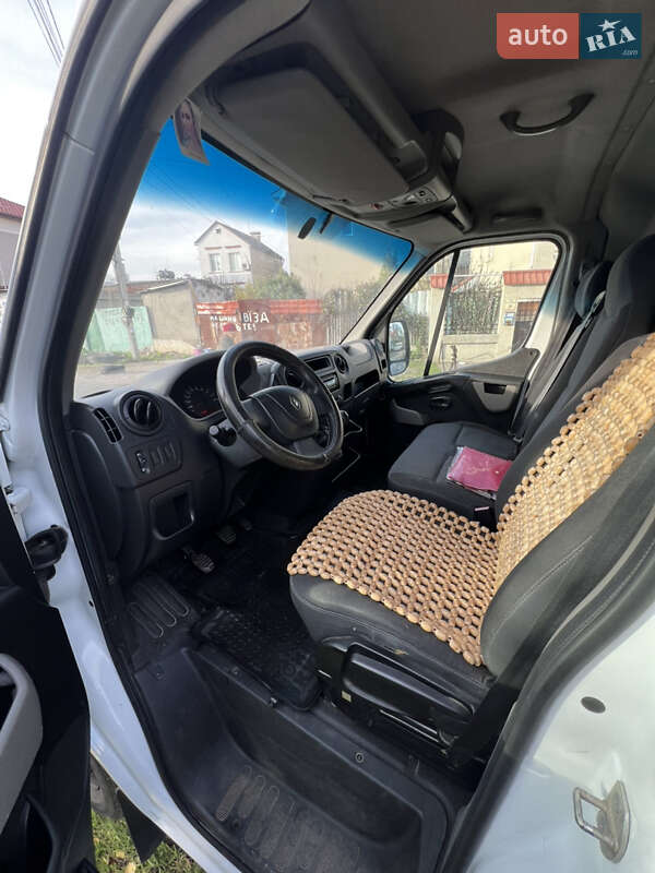 Вантажний фургон Renault Master 2011 в Одесі