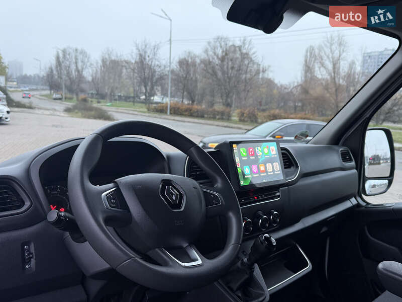 Вантажний фургон Renault Master 2022 в Києві