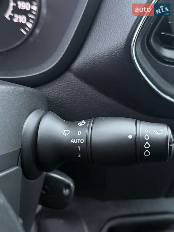 Вантажний фургон Renault Master 2022 в Києві