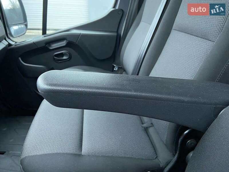 Вантажний фургон Renault Master 2022 в Києві