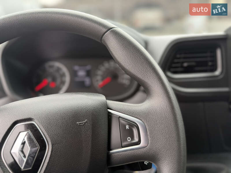 Вантажний фургон Renault Master 2022 в Дубні