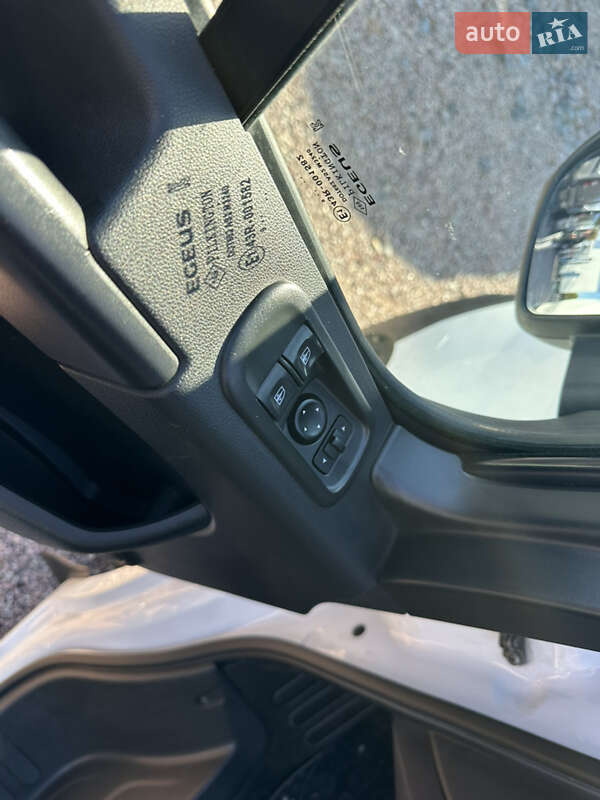 Вантажний фургон Renault Master 2020 в Рівному фото 16 Вантажний фургон Renault Master 2020 в Рівному