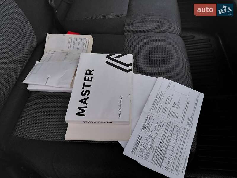 Вантажний фургон Renault Master 2023 в Івано-Франківську