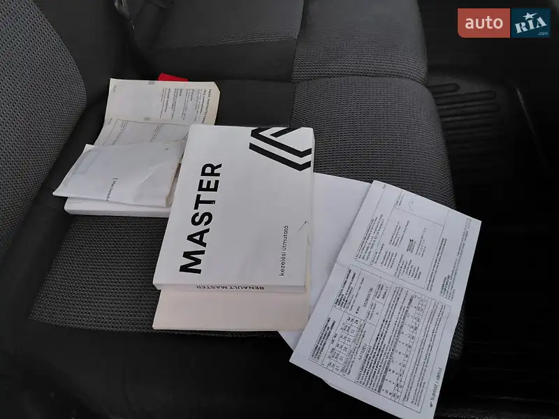 Вантажний фургон Renault Master 2023 в Івано-Франківську документ