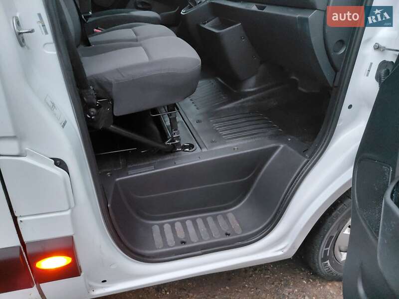 Вантажний фургон Renault Master 2023 в Івано-Франківську