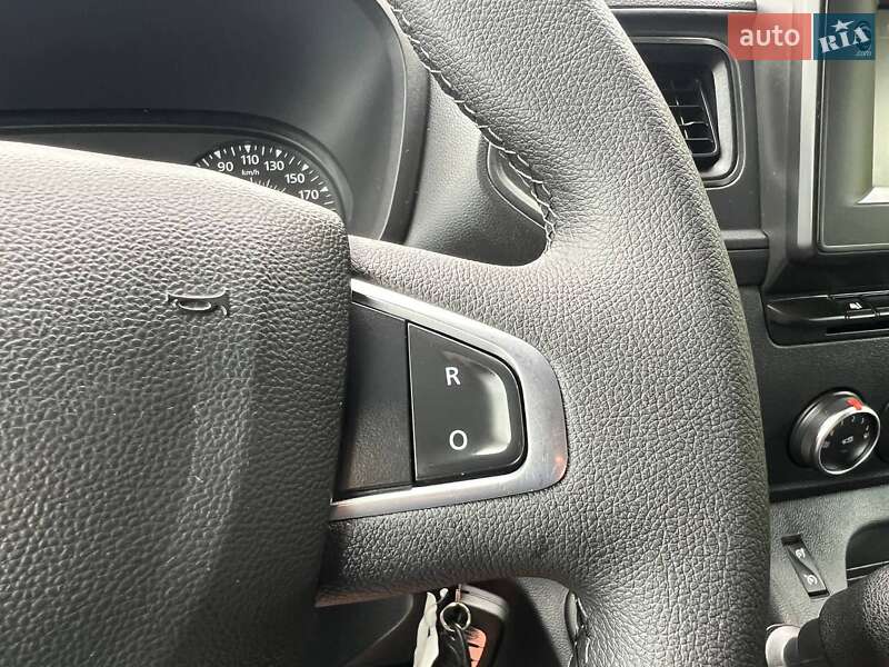 Грузовой фургон Renault Master 2022 в Киеве фото 8 Грузовой фургон Renault Master 2022 в Киеве