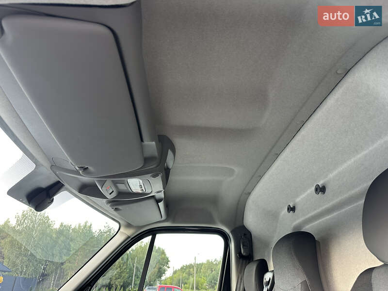 Вантажний фургон Renault Master 2022 в Ковелі