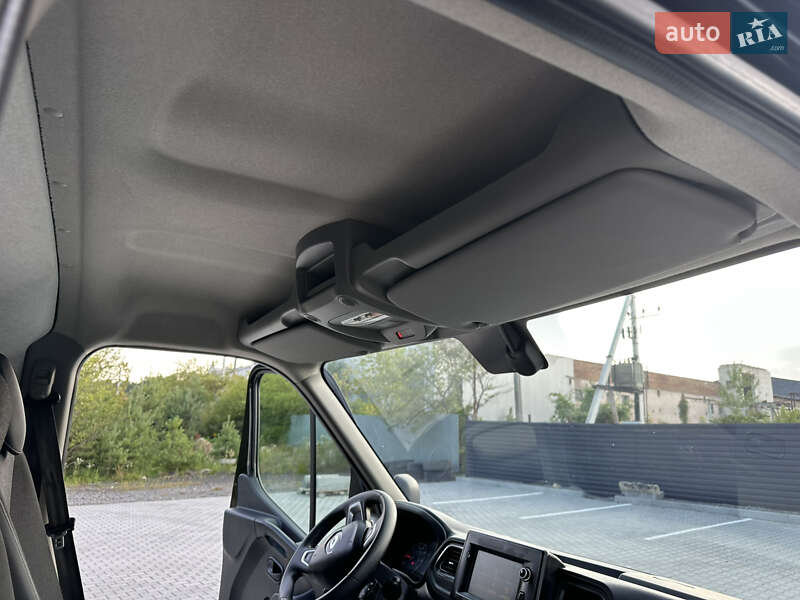 Вантажний фургон Renault Master 2022 в Ковелі