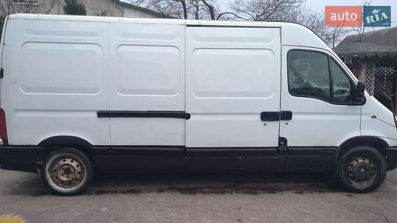 Вантажний фургон Renault Master 2001 в Шептицькому