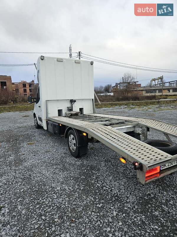 Евакуатор Renault Master 2015 в Рівному