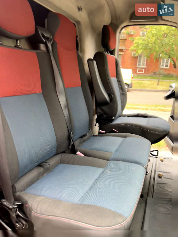 Грузовой фургон Renault Master 2011 в Киеве