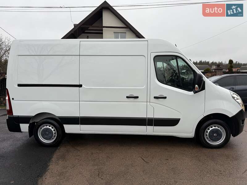 Грузовой фургон Renault Master 2015 в Житомире