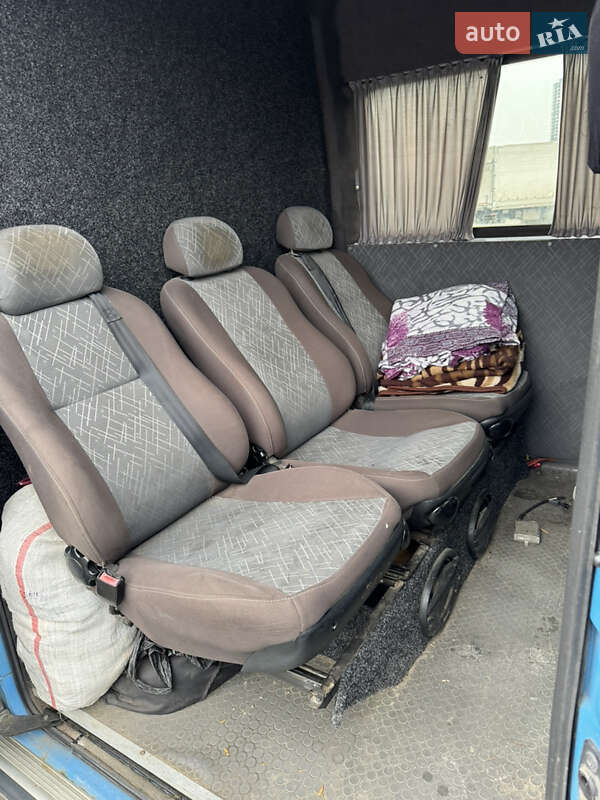 Грузопассажирский фургон Renault Master 2007 в Киеве