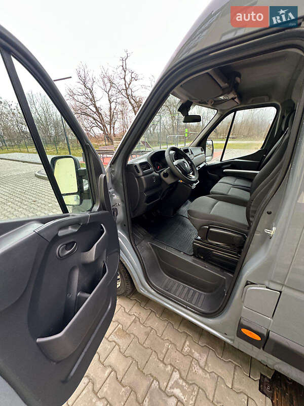 Грузовой фургон Renault Master 2022 в Киеве