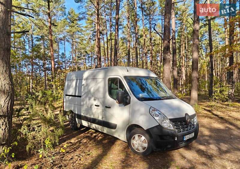 Грузовой фургон Renault Master 2016 в Тернополе