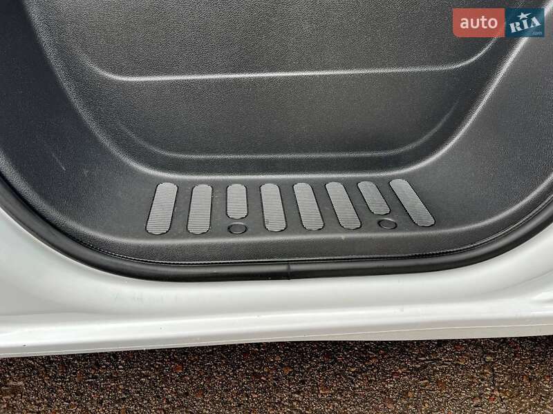 Вантажний фургон Renault Master 2022 в Києві фото 98 Вантажний фургон Renault Master 2022 в Києві