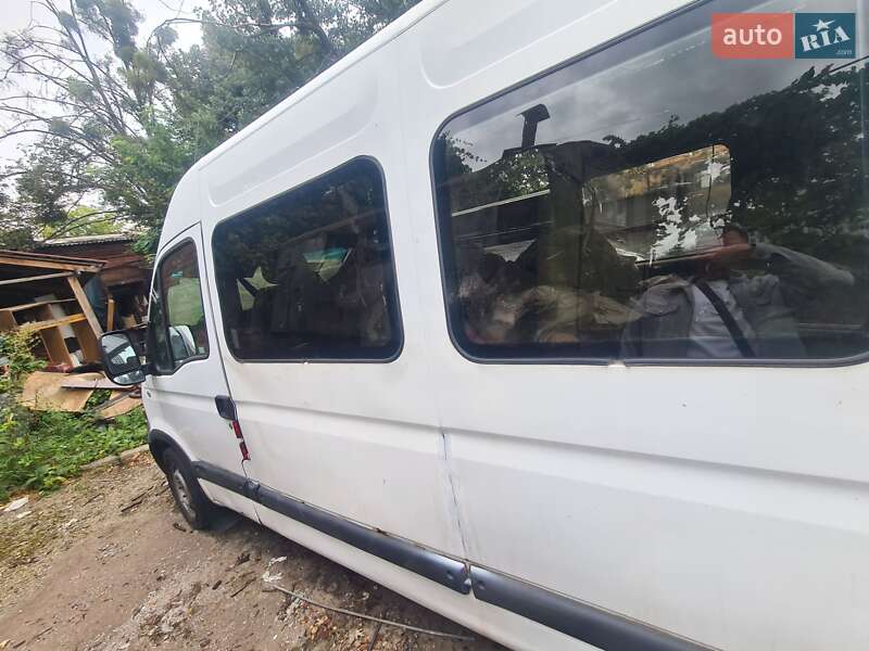 Минивэн Renault Master 2005 в Киеве фото 5 Минивэн Renault Master 2005 в Киеве