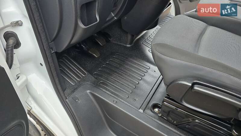 Вантажний фургон Renault Master 2018 в Житомирі фото 14 Вантажний фургон Renault Master 2018 в Житомирі