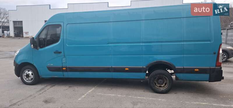 Вантажний фургон Renault Master 2013 в Чернігові