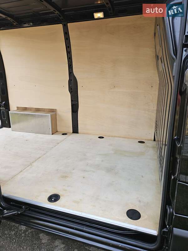 Вантажний фургон Renault Master 2022 в Дубні