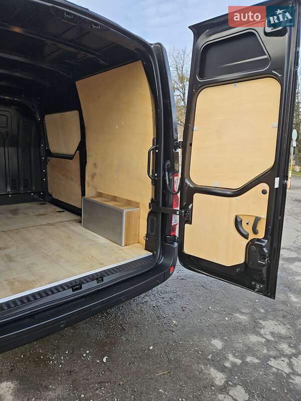 Вантажний фургон Renault Master 2022 в Дубні