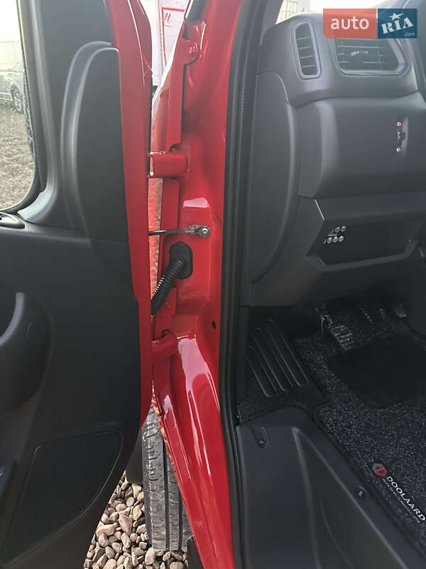 Вантажний фургон Renault Master 2020 в Львові фото 21 Вантажний фургон Renault Master 2020 в Львові