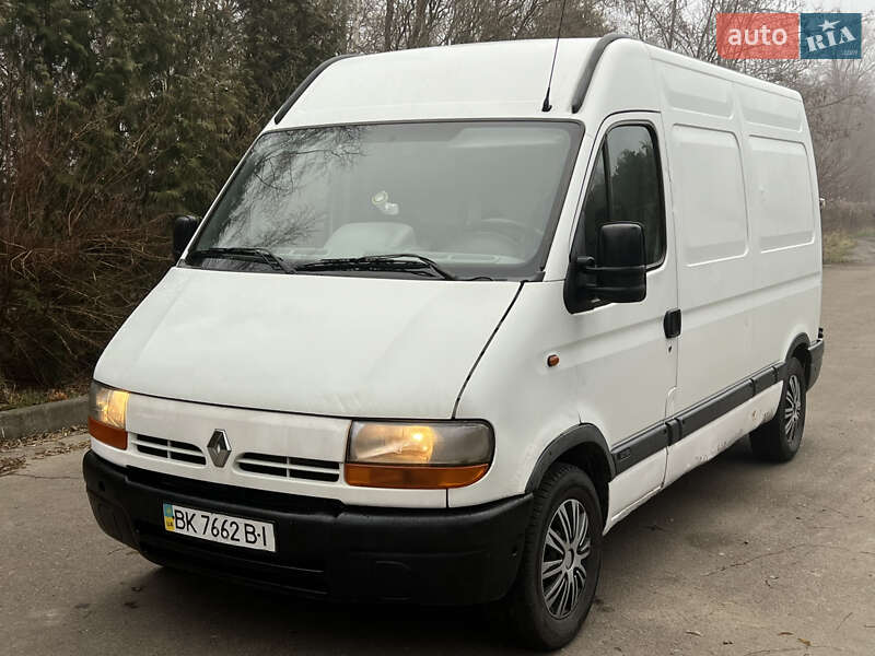 Вантажний фургон Renault Master 2002 в Рівному