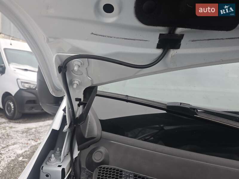 Вантажний фургон Renault Master 2021 в Одесі