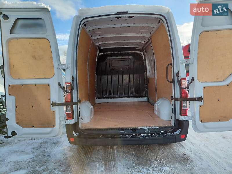 Грузовой фургон Renault Master 2022 в Ивано-Франковске