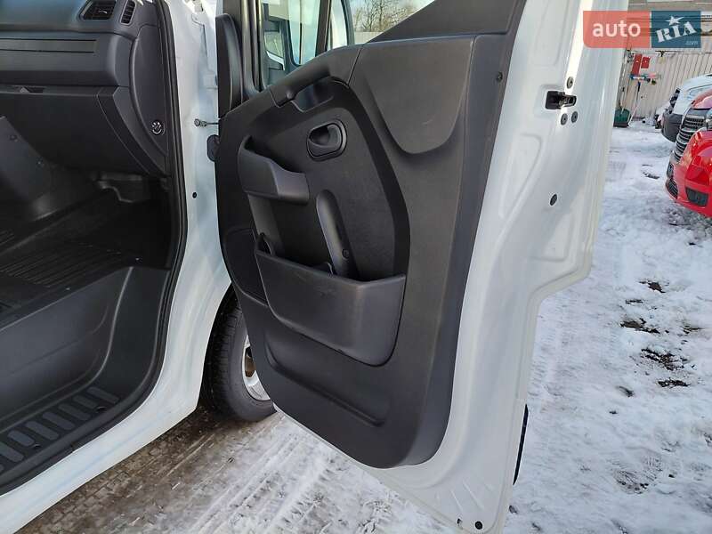 Грузовой фургон Renault Master 2022 в Ивано-Франковске