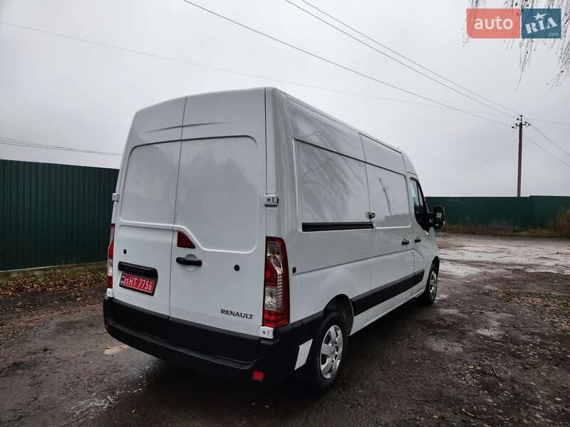 Вантажний фургон Renault Master 2017 в Дубні