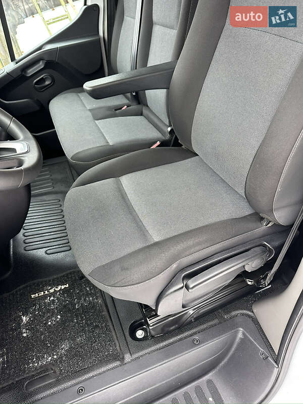 Вантажний фургон Renault Master 2022 в Львові фото 19 Вантажний фургон Renault Master 2022 в Львові