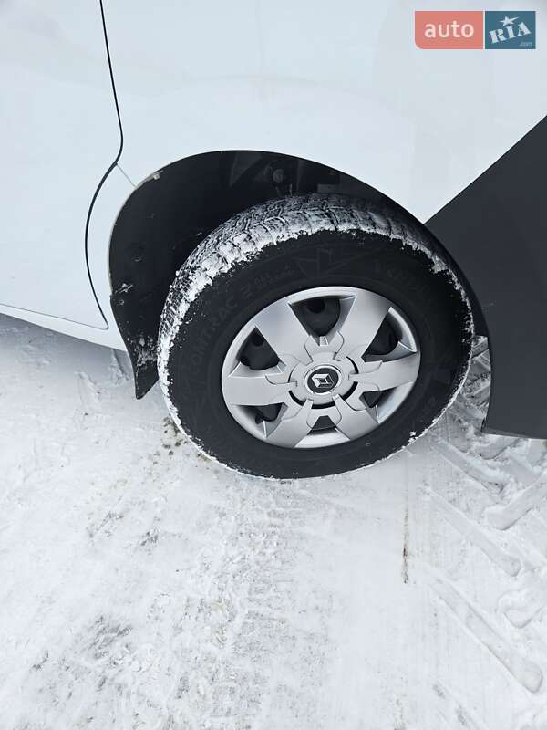 Грузовой фургон Renault Master 2022 в Дубно