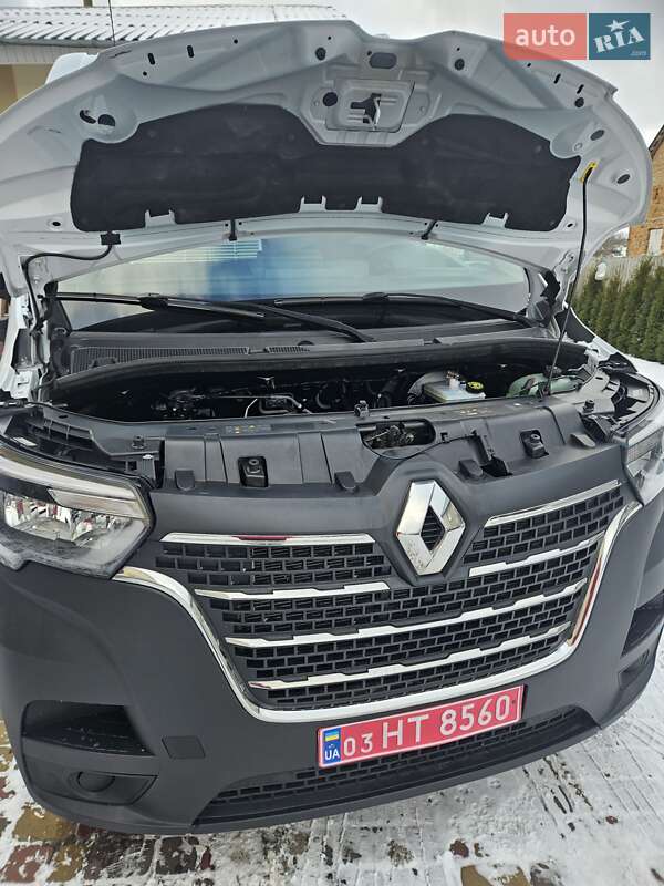 Грузовой фургон Renault Master 2022 в Дубно