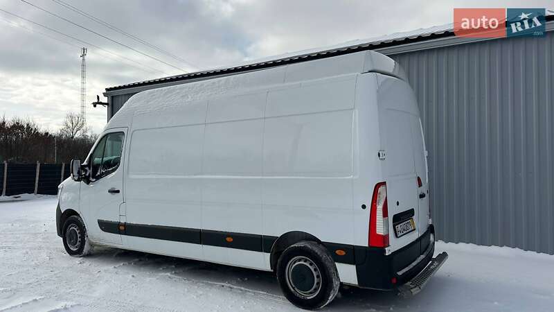 Грузовой фургон Renault Master 2022 в Дубно