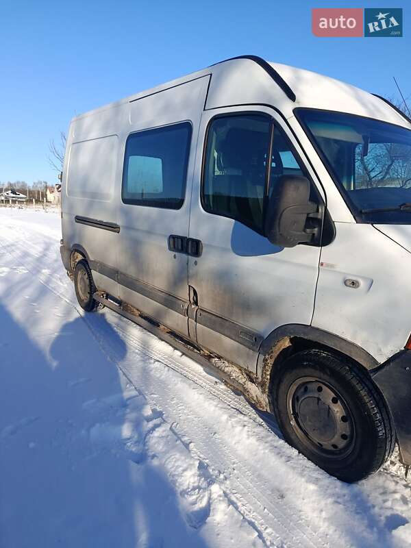 Минивэн Renault Master 2007 в Звягеле