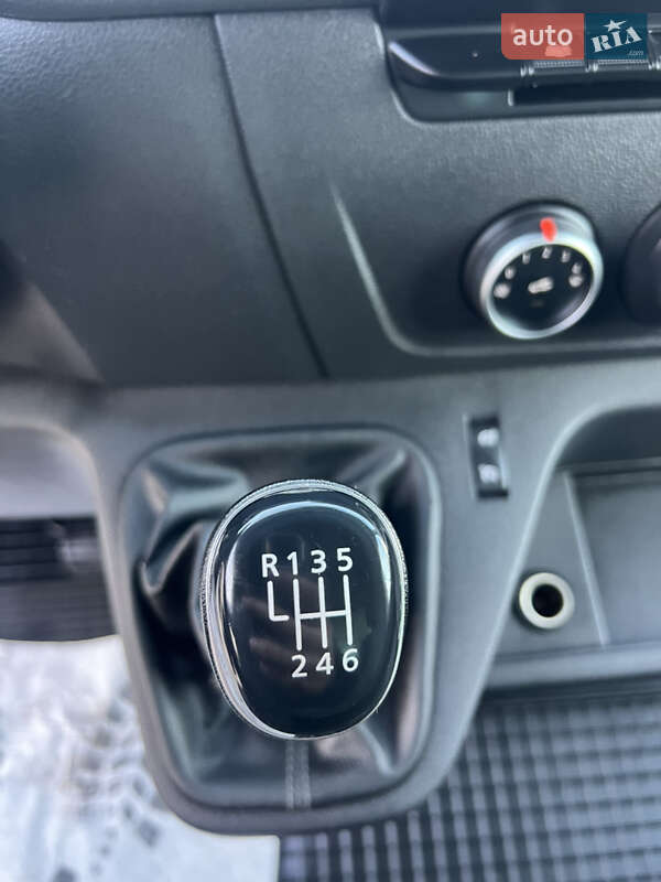 Грузовой фургон Renault Master 2019 в Луцке