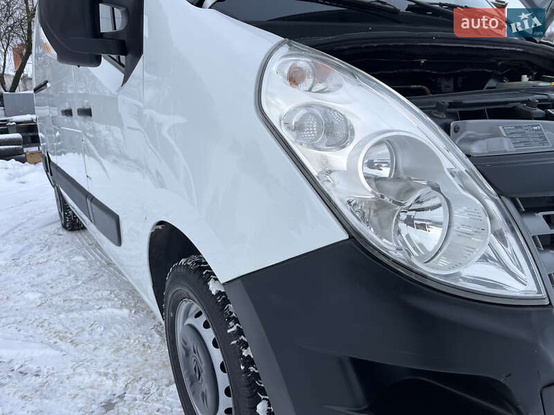 Грузовой фургон Renault Master 2016 в Дубно