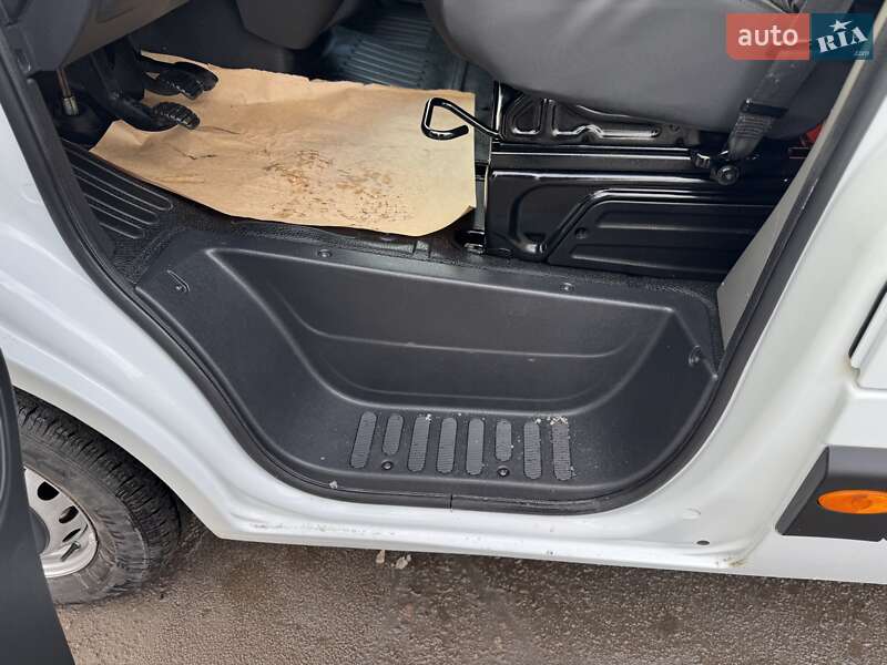 Грузовой фургон Renault Master 2017 в Дубно