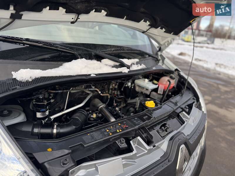 Грузовой фургон Renault Master 2017 в Дубно