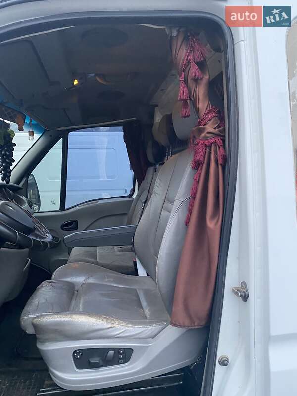 Вантажний фургон Renault Master 2010 в Могилів-Подільському