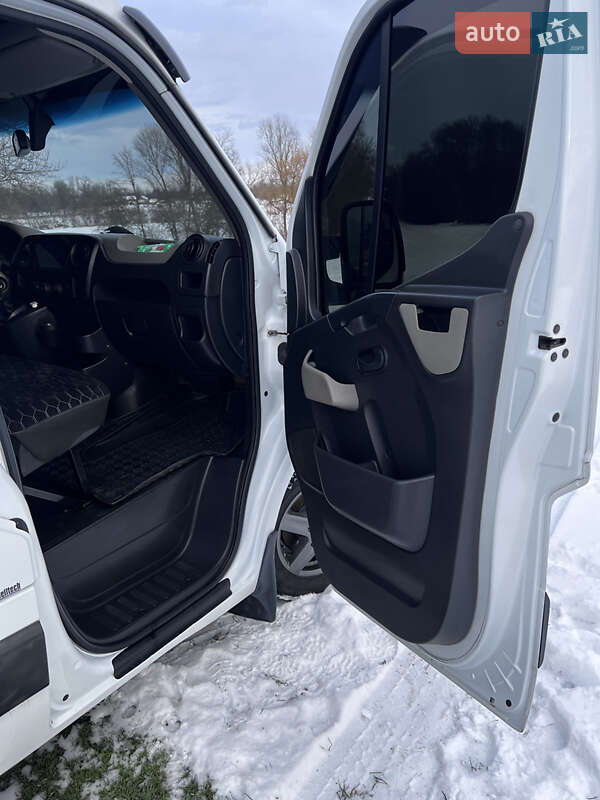 Мікроавтобус вантажний (до 3,5т) Renault Master 2016 в Вінниці фото 20 Мікроавтобус вантажний (до 3,5т) Renault Master 2016 в Вінниці