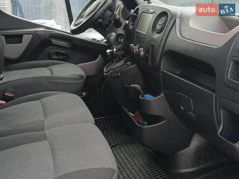 Грузовой фургон Renault Master 2016 в Полтаве