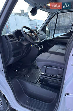 Вантажний фургон Renault Master 2021 в Львові