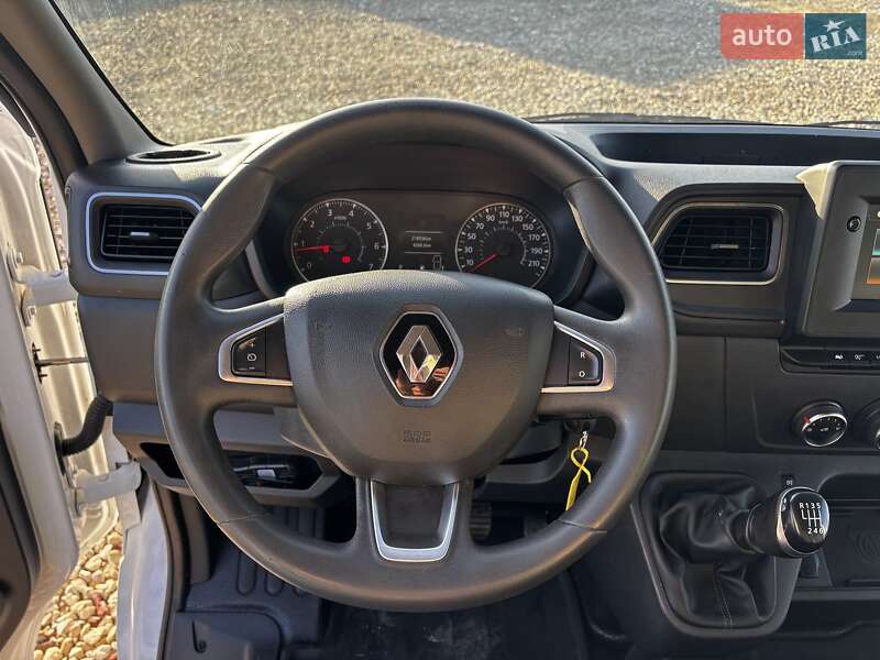Вантажний фургон Renault Master 2020 в Львові