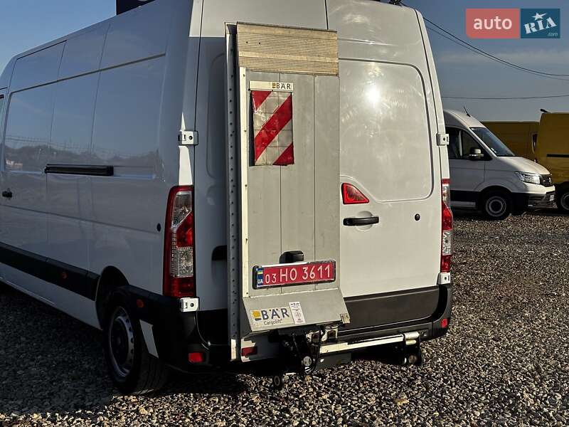 Вантажний фургон Renault Master 2020 в Львові