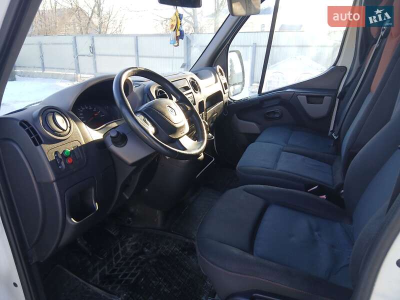 Автовоз Renault Master 2014 в Ківерцях