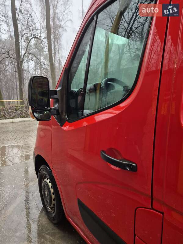 Микроавтобус грузовой (до 3,5т) Renault Master 2018 в Тернополе