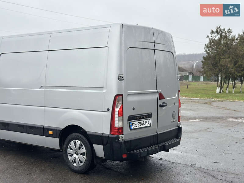 Грузовой фургон Renault Master 2017 в Первомайске