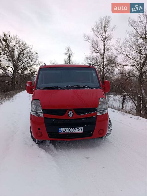 Эвакуатор Renault Master 2008 в Изюме